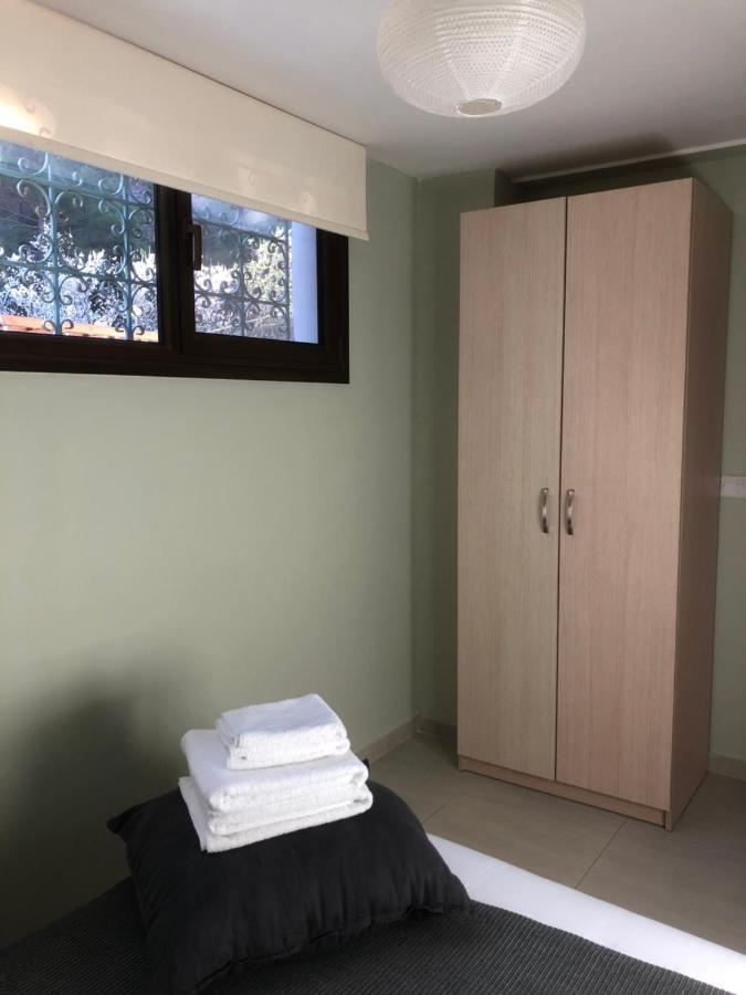 Diamond Stone Wooden Guest House Chandria Exteriér fotografie